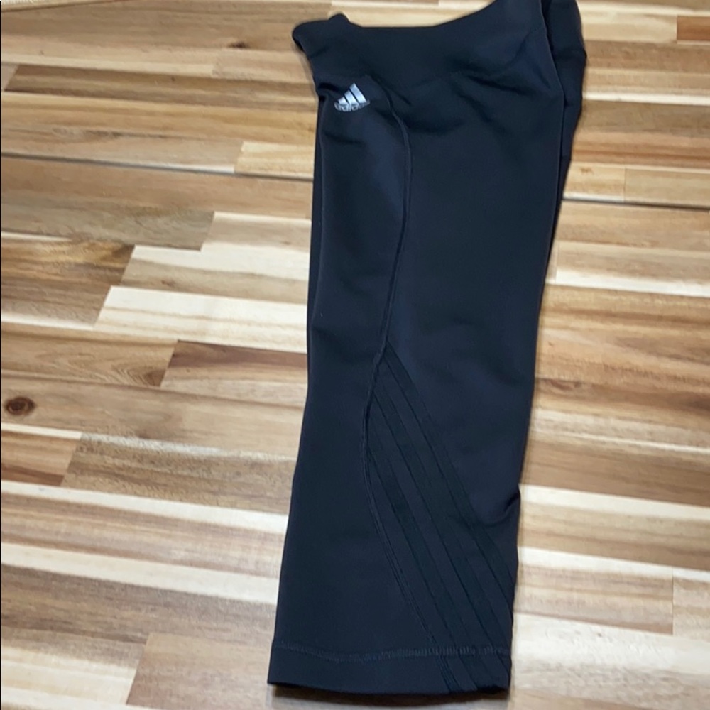 Adidas capris. - Picture 8 of 8